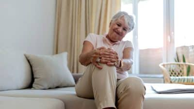 Arthrose : 3 astuces efficaces pour soulager la douleur au quotidien