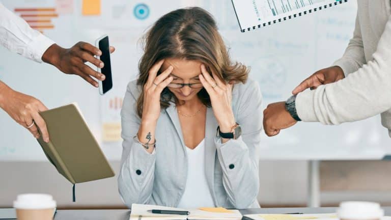 Ne postulez surtout pas à cet emploi qui cartonne en ce moment, c'est celui où il a le plus de burn-out