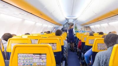 Ryanair introduit une nouvelle amende de 500 euros pour les passagers qui font ça dans l'avion