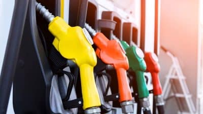 Carburant : cette technique venue d'Allemagne va faire chuter votre facture à la pompe à essence cet été