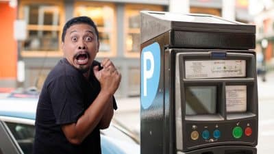 Ce discret piège installé sur les parcmètres vide votre compte bancaire sans que vous le sachiez