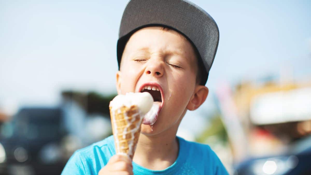 Cette astuce virale pour faire une glace maison sans machine cartonne cet été et c’est hyper simple