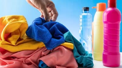 Elle ajoute cet ingrédient naturel et sa lessive maison devient aussi efficace qu’une industrielle