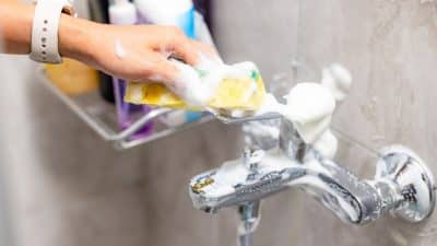 Fini le calcaire sur vos robinets : cette astuce maison fait des merveilles