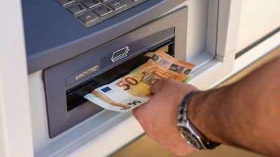 Mauvaise nouvelle pour tous les Français, de nombreux distributeurs de billets vont bientot disparaitre