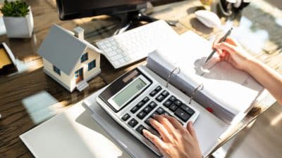 Taxe foncière : l'exonération liée à l'âge, une possibilité encore méconnue