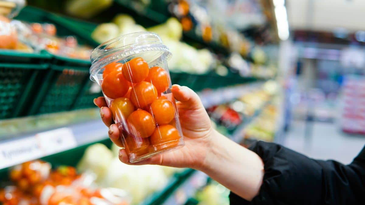 Un salarié LIDL dévoile l'astuce de génie pour choisir les meilleures tomates cerises
