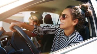 Vos lunettes de soleil pourraient vous valoir une lourde amende si vous partez dans ce pays frontalier cet été