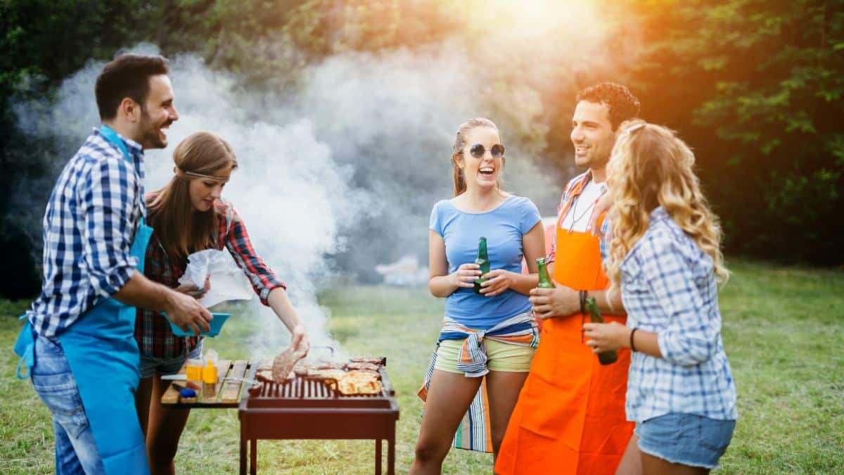 Barbecue: l’erreur que l’on fait tous ruine vos grillades, l’astuce imparable à tester dès ce soir