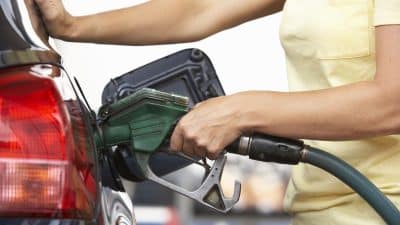 Carburant : 5 gestes super simples pour faire baisser la facture à la pompe
