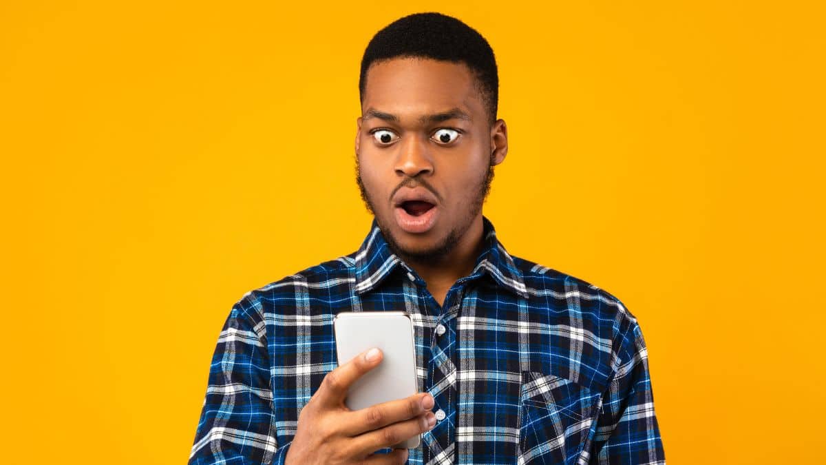 Ce SMS urgent reçu ce matin ? Ne répondez pas: une arnaque peut vider votre compte bancaire