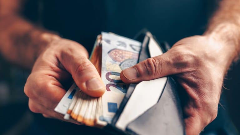 Livret A en baisse : étudiants et jeunes actifs, voici les banques qui boostent encore le Livret Jeune