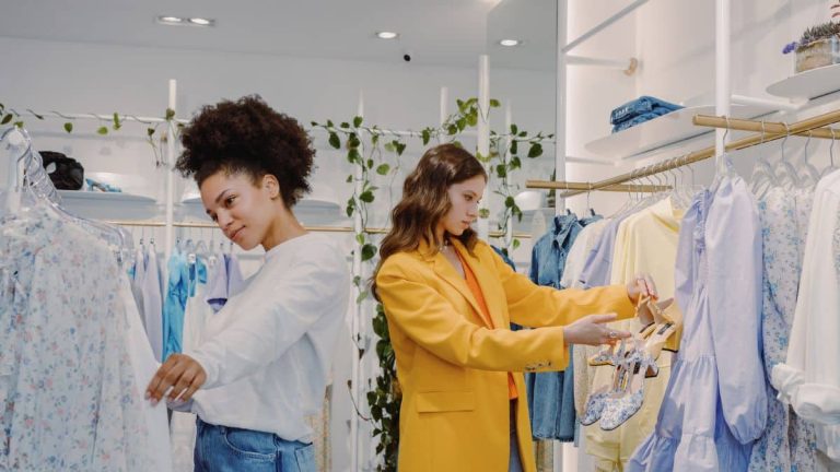 Mauvaise nouvelle cette grande marque de mode très connue va fermer de nombreux magasins partout en France