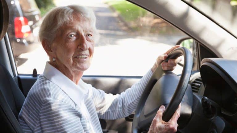 Permis de conduire seniors : ce que change la réforme annoncée pour les plus de 70 ans