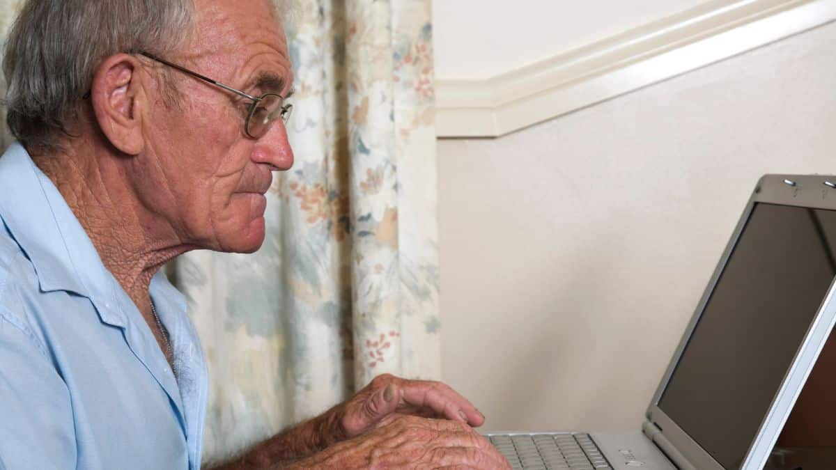 Petite Retraite: Avez-vous droit à l’AAH de la CAF pour la compléter ?