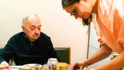 Aides au maintien à domicile : ménage, adaptation du logement