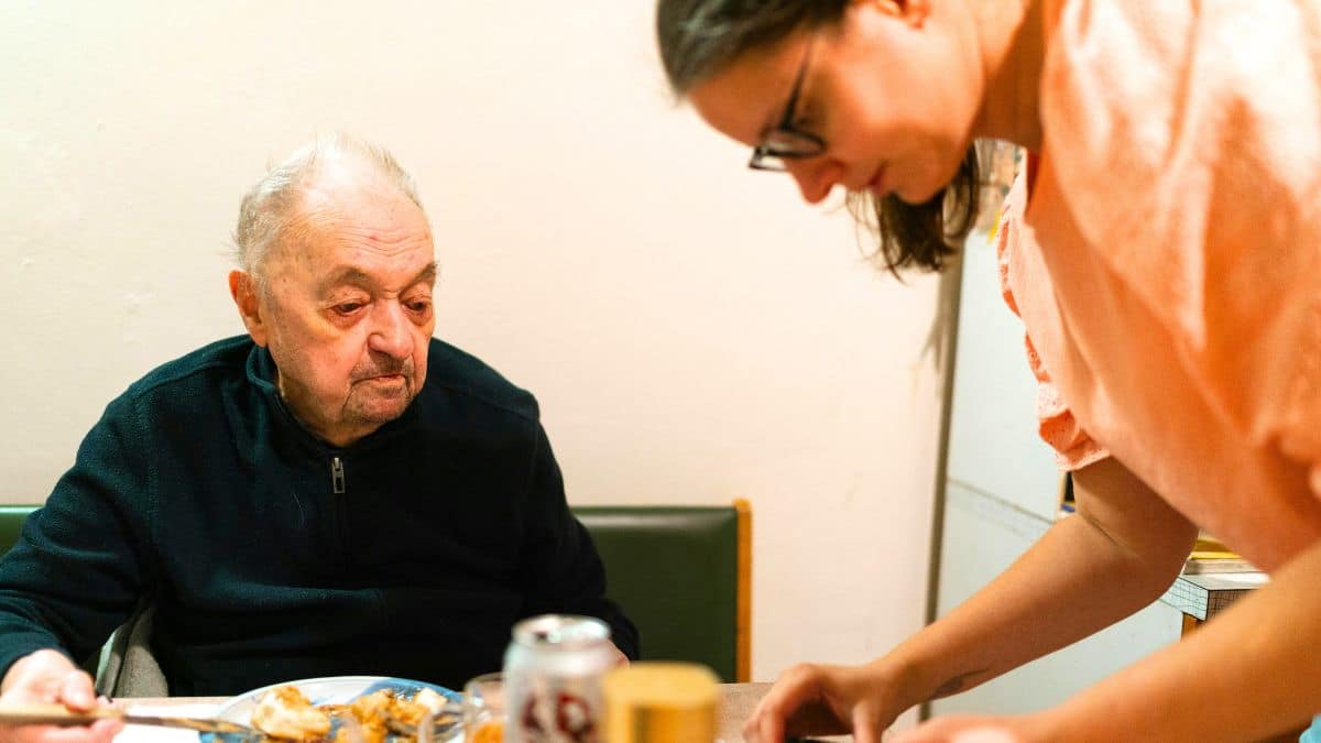 Aides au maintien à domicile : ménage, adaptation du logement