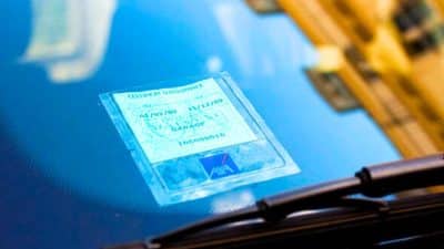 Assurance auto trop chère pour les jeunes conducteurs ? Ces astuces pour faire baisser la facture