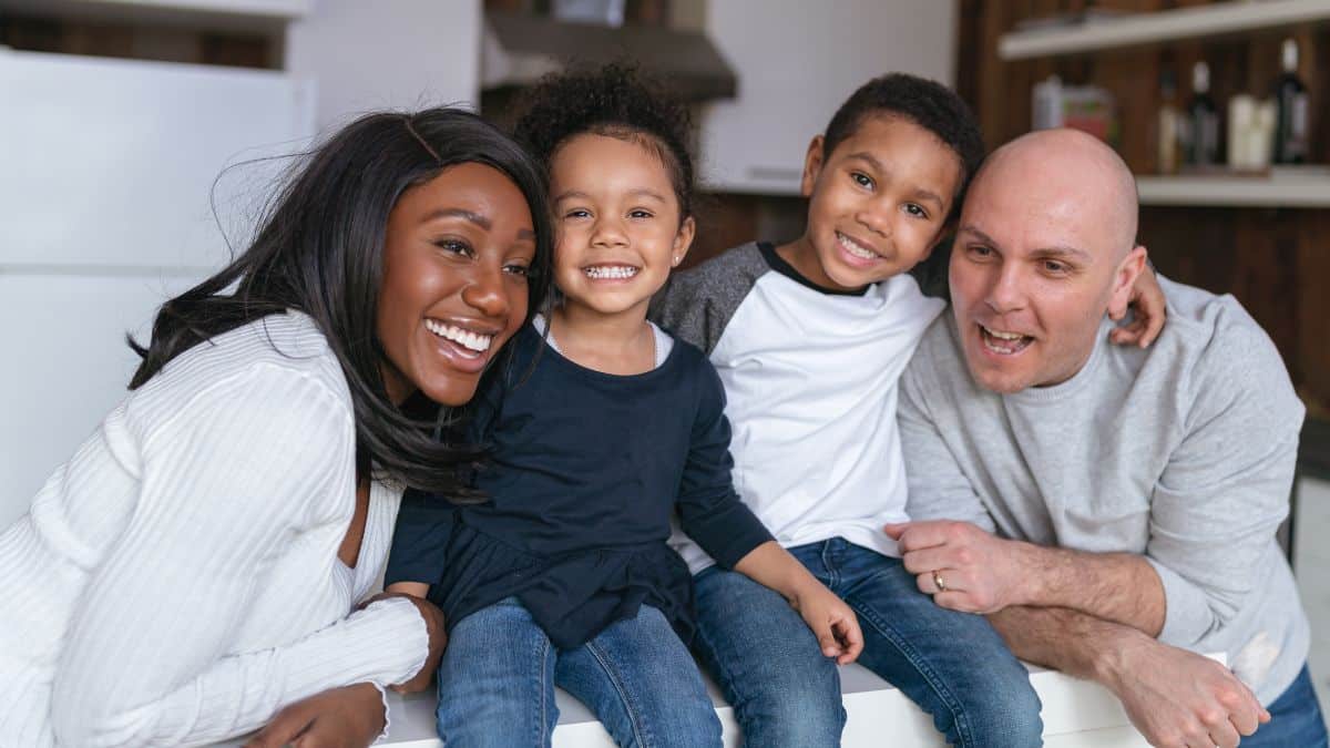 Je gère une famille recomposée : nos rituels pour éviter les drames du dimanche