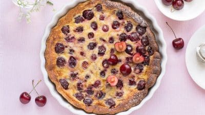 Recette d’été : le clafoutis aux cerises qui fait fureur auprès des gourmands