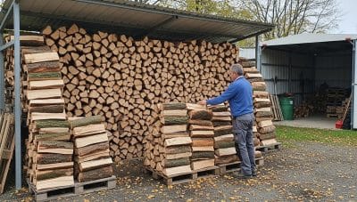Lepointdujour.fr - Bois de chauffage : prix d’un semi-remorque en 2 m en octobre 2025
