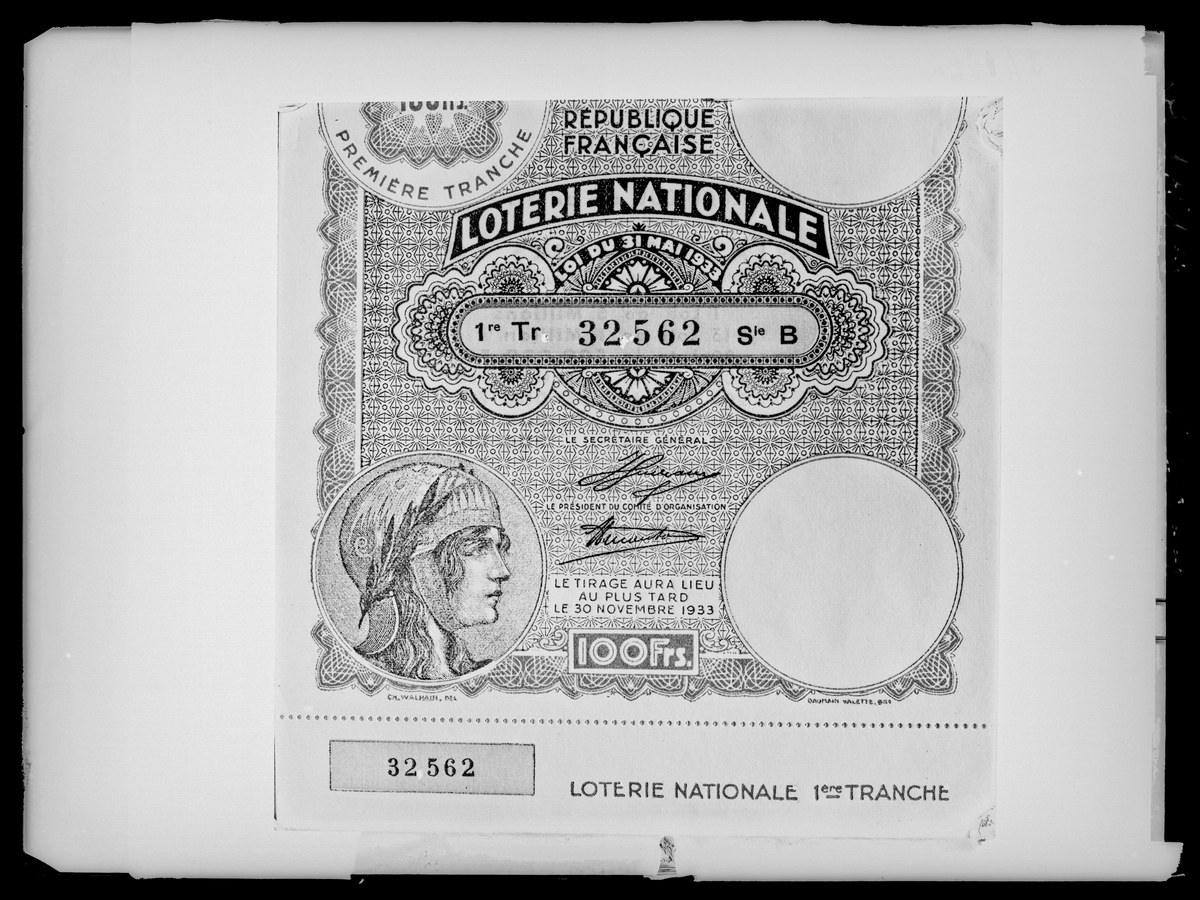 Billet de la première tranche de la Loterie nationale de 1933, valeur 100 francs, orné d'un profil de Marianne
